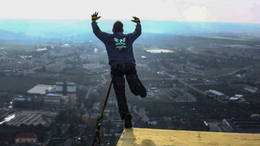 Skoki z budynków