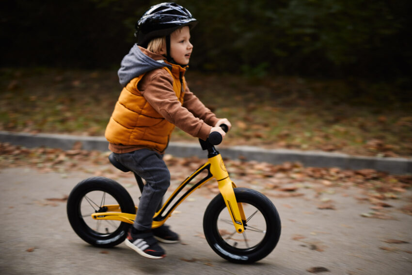 Jak nauczyć jeździć dziecko na rowerze?